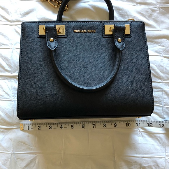 MICHAEL KORS PURSE - Picture 2 of 4